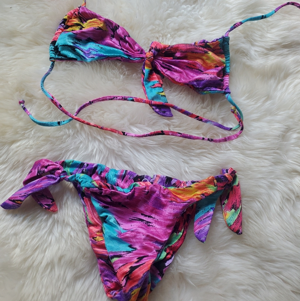 Bikini
